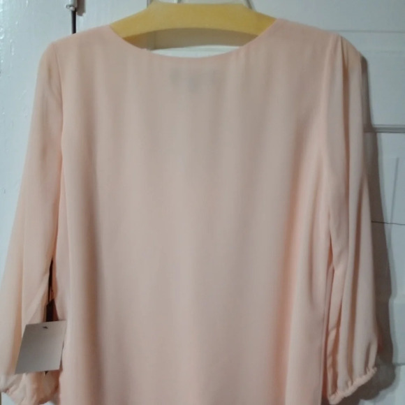 Lulu's women's blouse size large - Picture 4 of 4